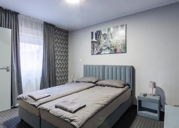 Bed & Breakfast 33 3*